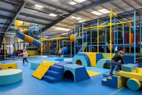 Jump Story – parc de jeux couvert