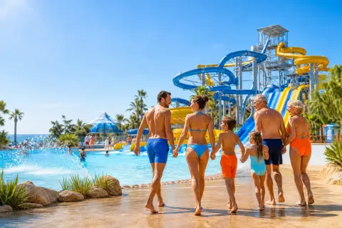 Aqualand Saint-Cyprien : parc aquatique et toboggans