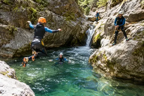 Aude Escapades — canyoning et grimpe