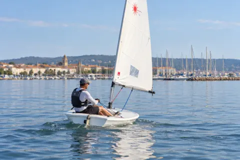 Yacht Club de Mèze — Le Taurus