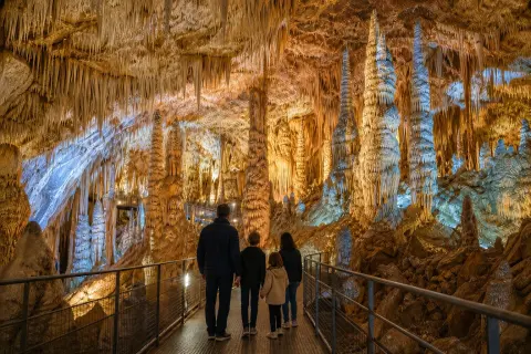 Grotte des Grandes Canalettes : voyage au cœur des Pyrénées